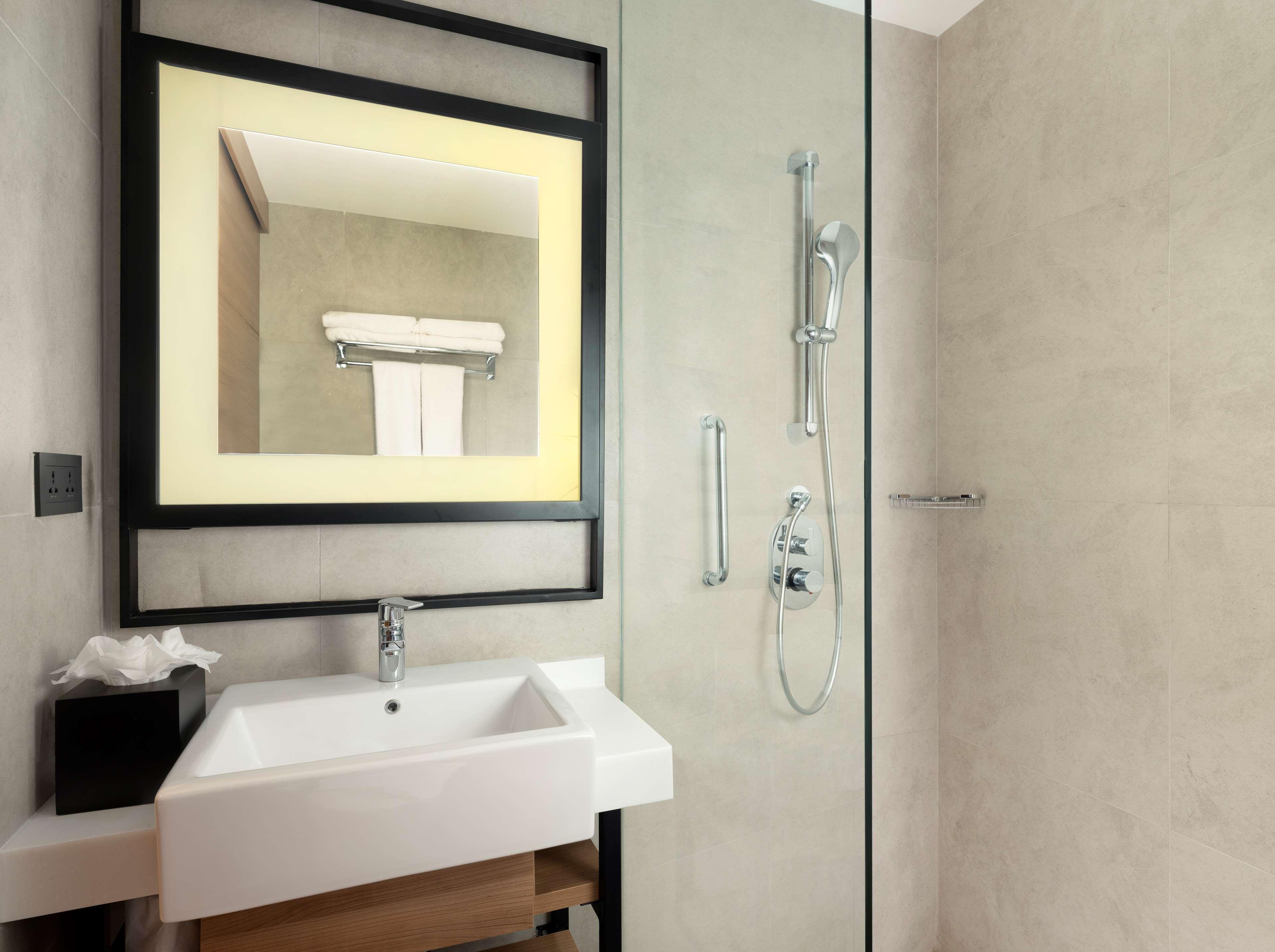 Hilton Garden Inn Jakarta Taman Palem Exterior photo